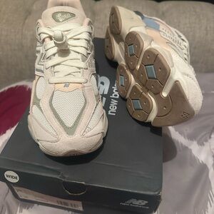 New Balance 9060